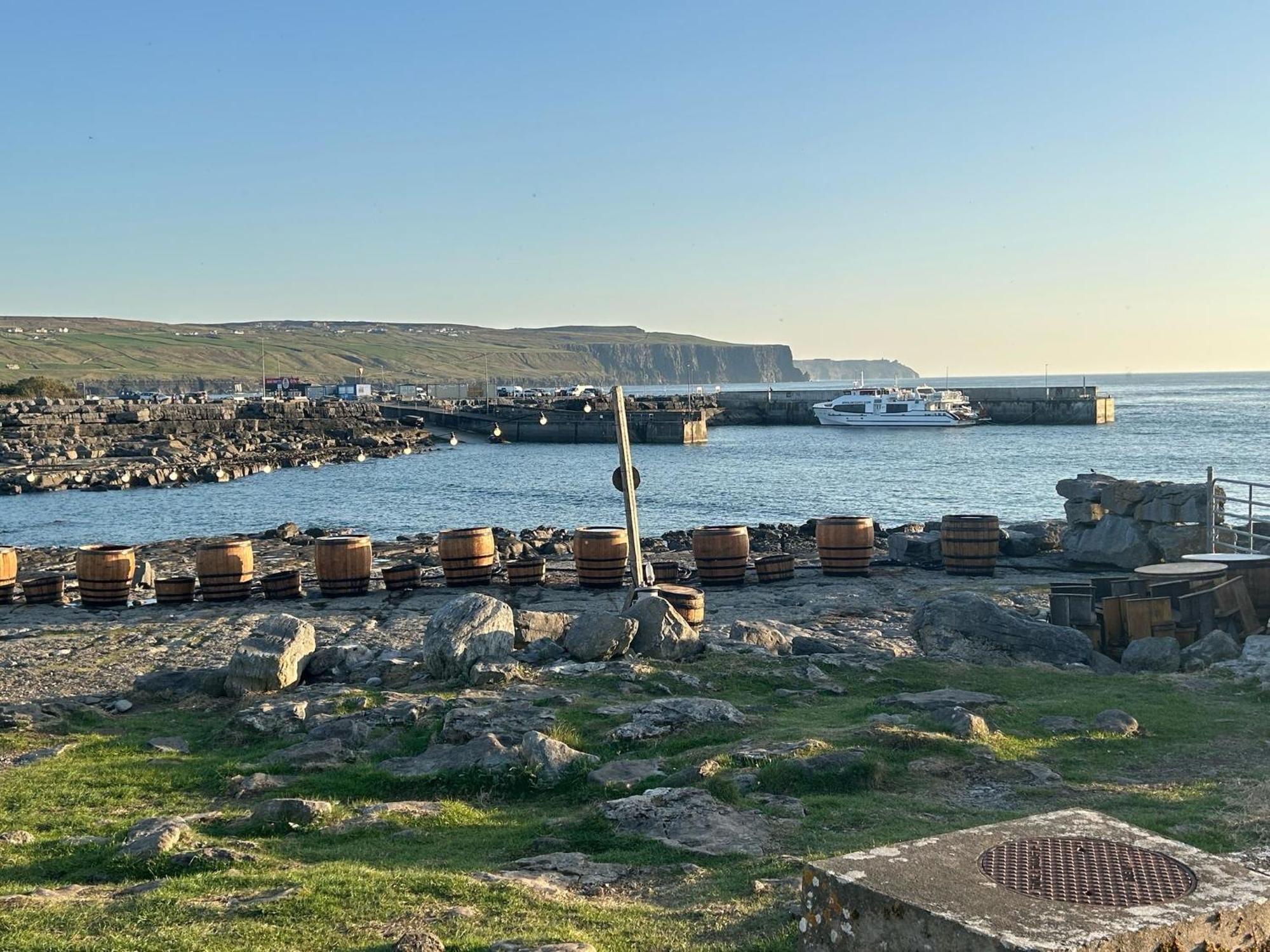 Doolin Village Accomodation Extérieur photo